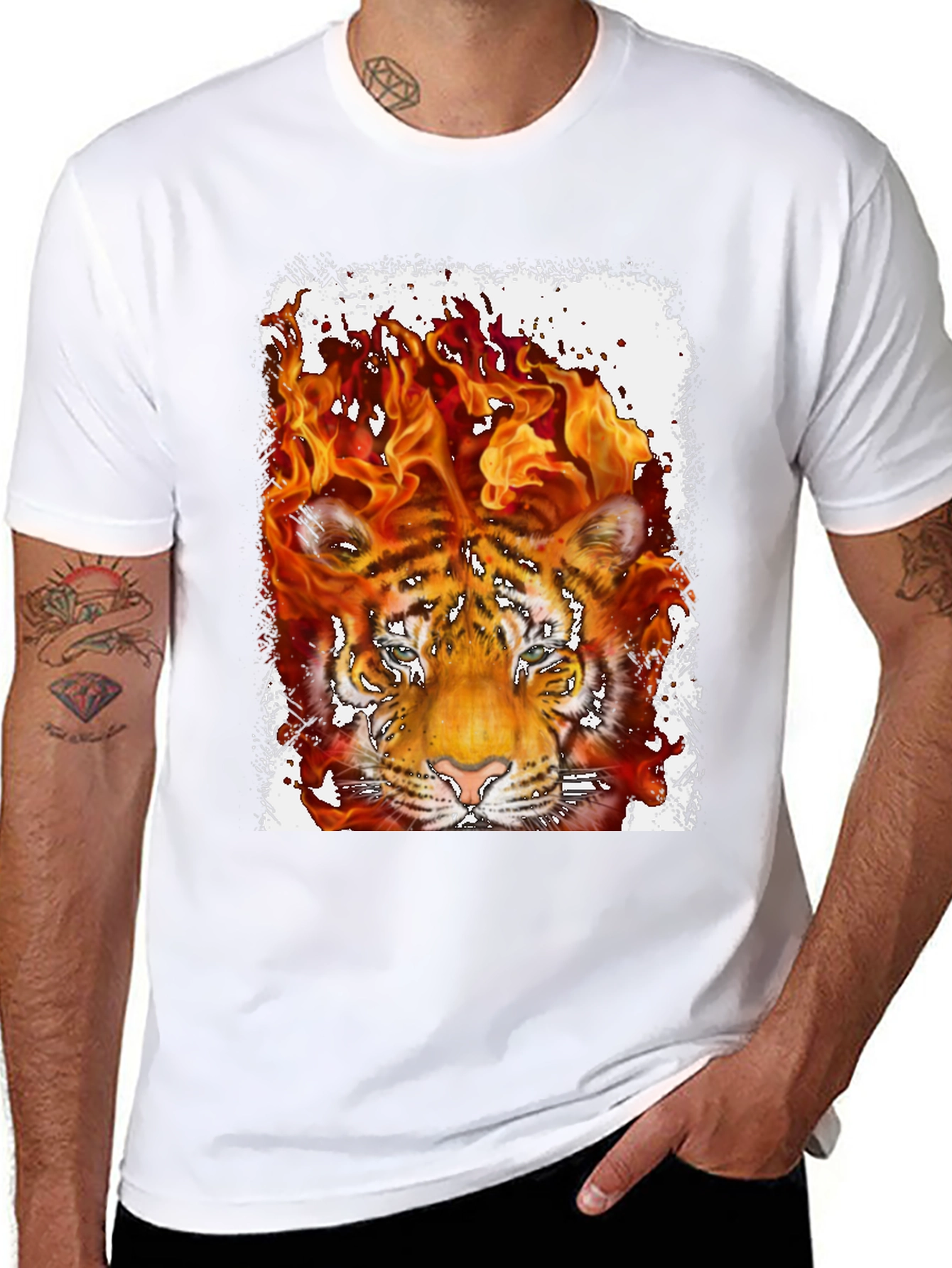 Fiery Tiger Graphic Tee - Bold Black T-Shirt